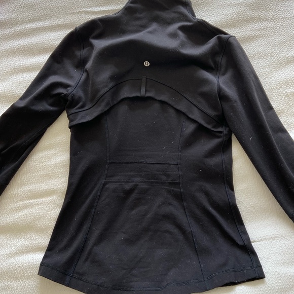 Black Lululemon define jacket - Picture 2 of 2